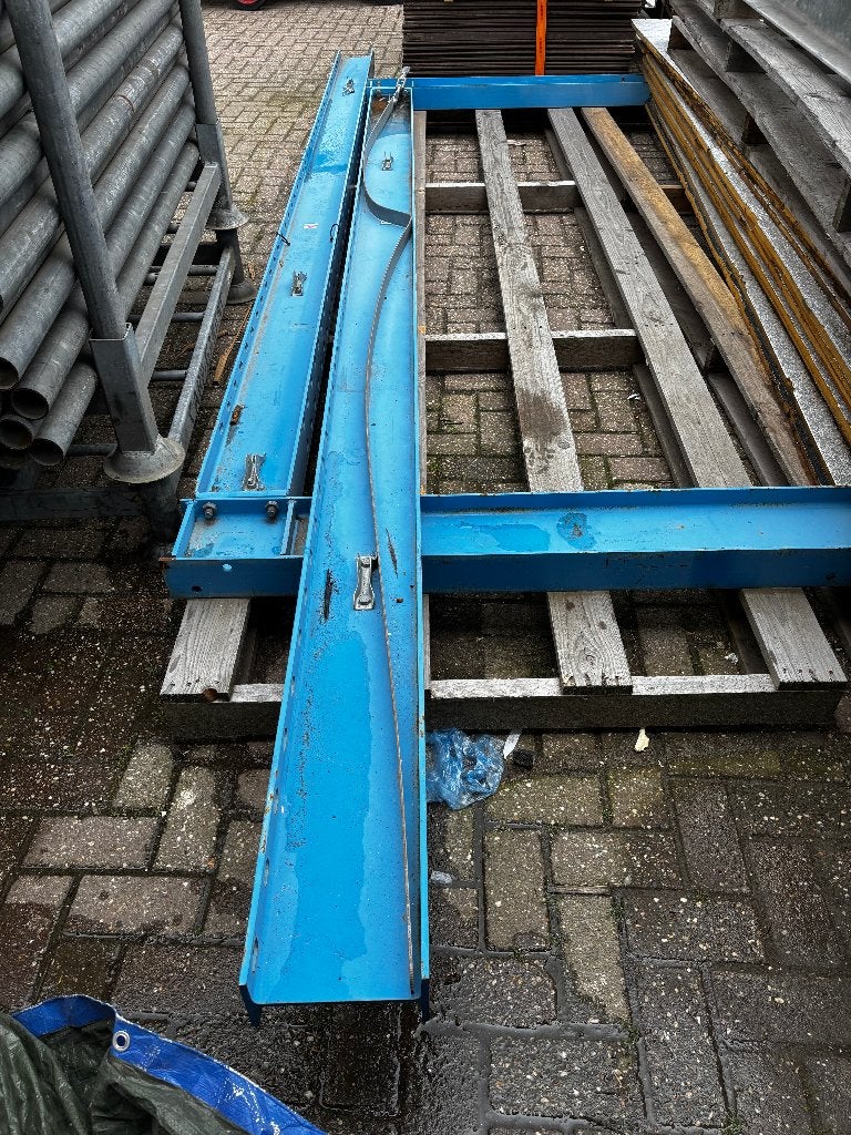 Draagarmstellingstaanders met liggers, Ophalen, Gebruikt, IJzer