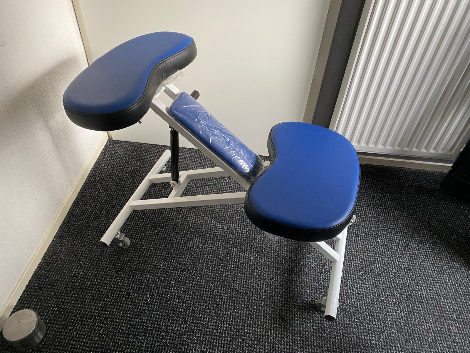 Ergonomische stoel met voetensteun  -opvouwbaar, Ophalen, Blauw, Zo goed als nieuw, Metaal