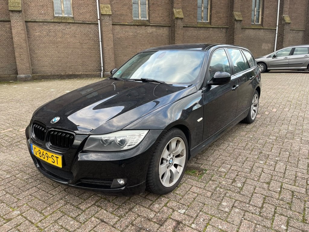 Bmw 3-serie Touring 318i Business Line, Auto's, Euro 5, Zwart, Handgeschakeld, 1405 kg