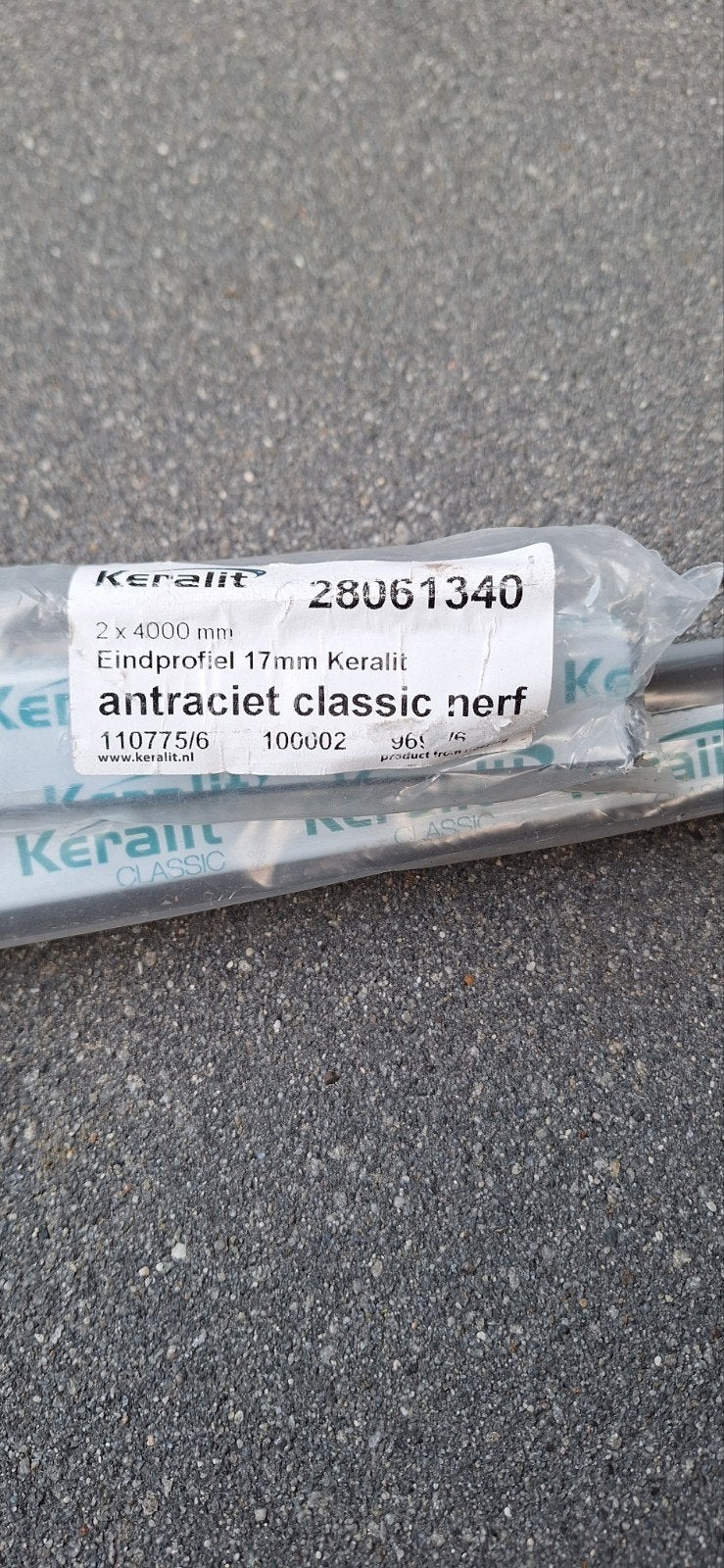 Keralit Eindprofiel Antraciet Classic Nerf 17mm (2x 4000mm), Ophalen, Kunststof, Overige typen, Nieuw