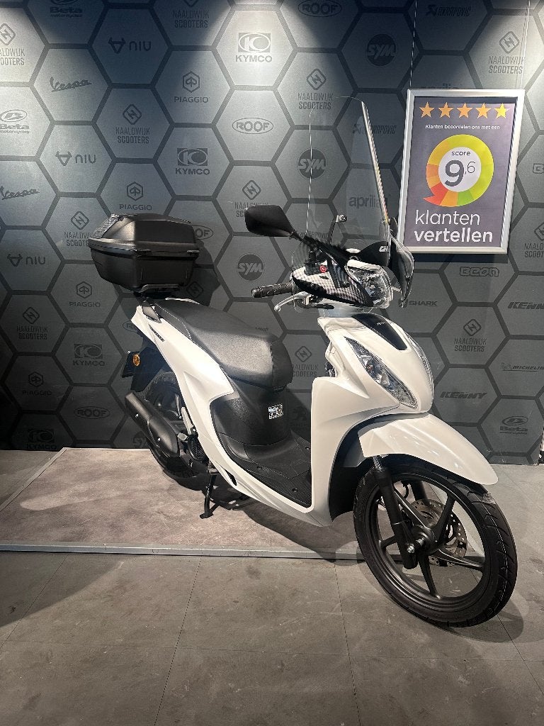 Honda Vision 110 2025 1.276km incl. garantie 1e eigenaar, Scooter, Nieuw, Bedrijf, 11 kW of minder