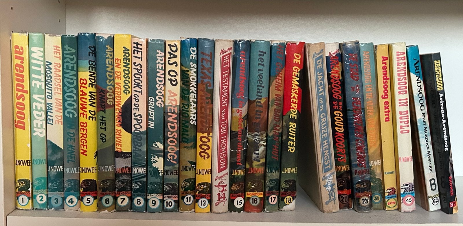 Grote collectie Arendsoog boeken - 25 stuks, Ophalen of Verzenden, Gelezen