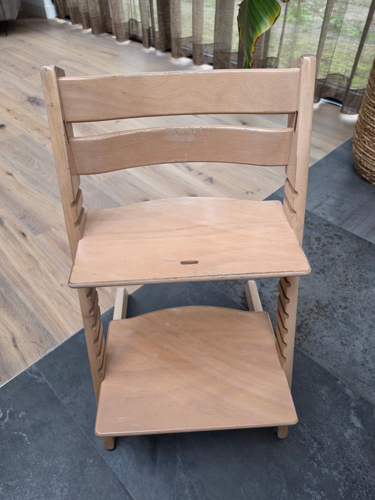 Stokke tripp trapp met beugel, tuigje en bekleding, Ophalen, Gebruikt, Meegroeistoel