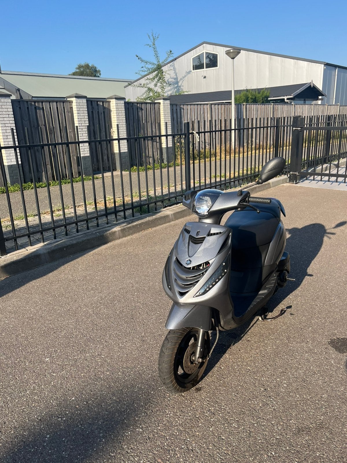 Piaggio zip 4t2v 80cc, Fietsen en Brommers, Scooters | Piaggio, Zo goed als nieuw, Zip, Benzine, Ophalen