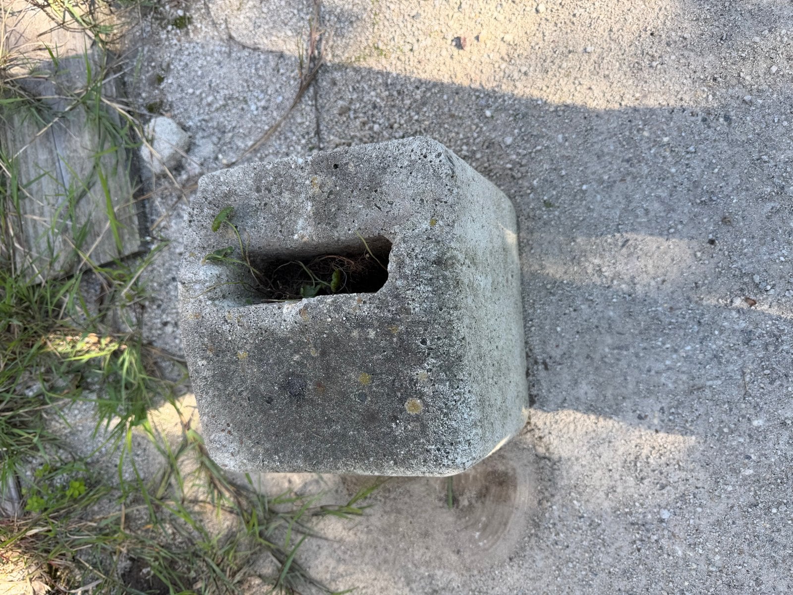 3 st Betonnen poeren voor poortpinnen, Ophalen, Gebruikt