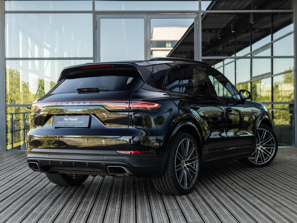 Porsche Cayenne 3.0 E-Hybrid | SPORTCHRONO | PASM LUCHTVERIN, 14 kWh, 2995 cc, Zwart, Bedrijf