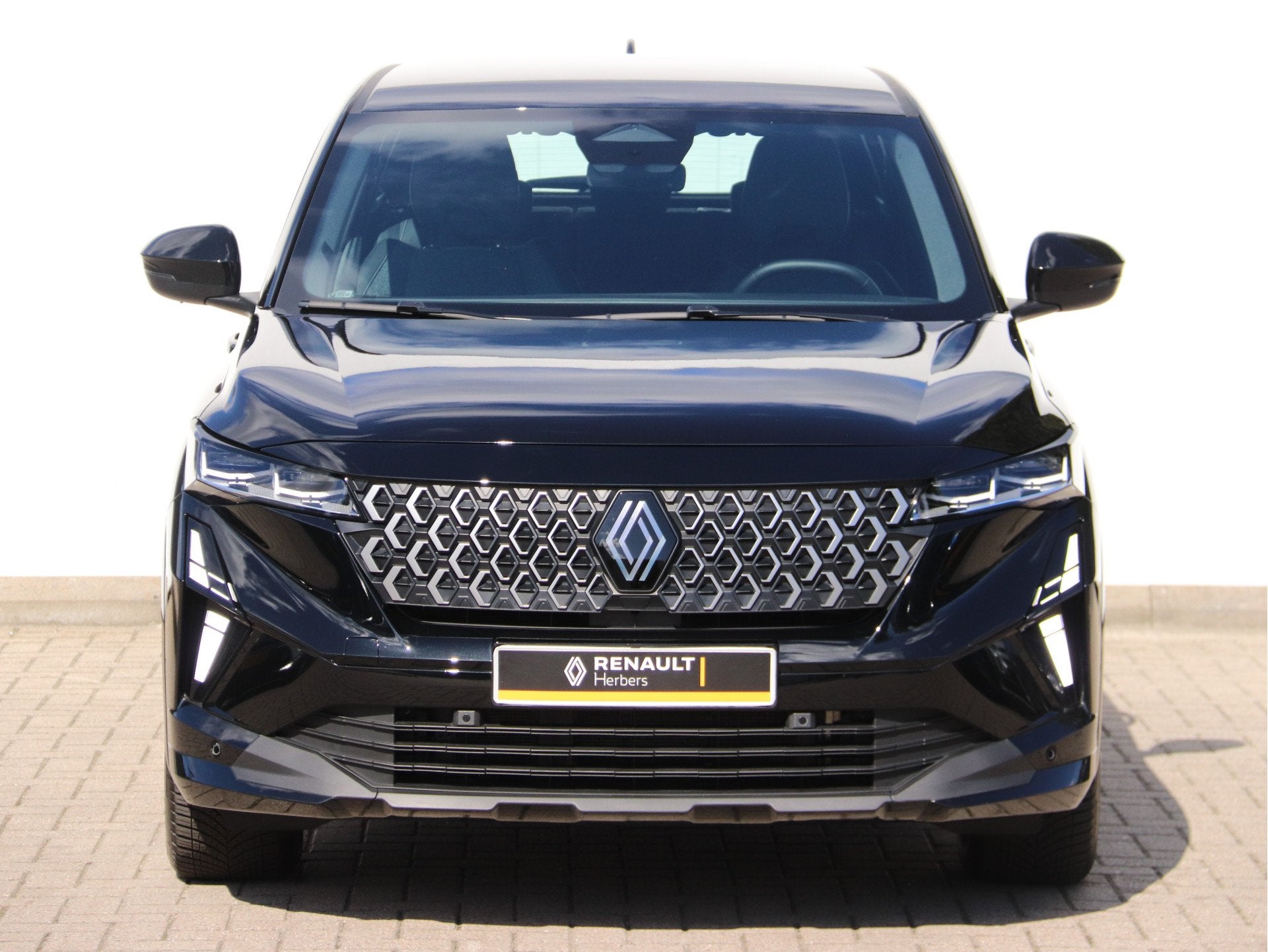 Renault Austral 1.2 E-Tech full hybrid 200 evolution NIEUW M, Dealer onderhouden, Stof, Gebruikt, 1199 cc