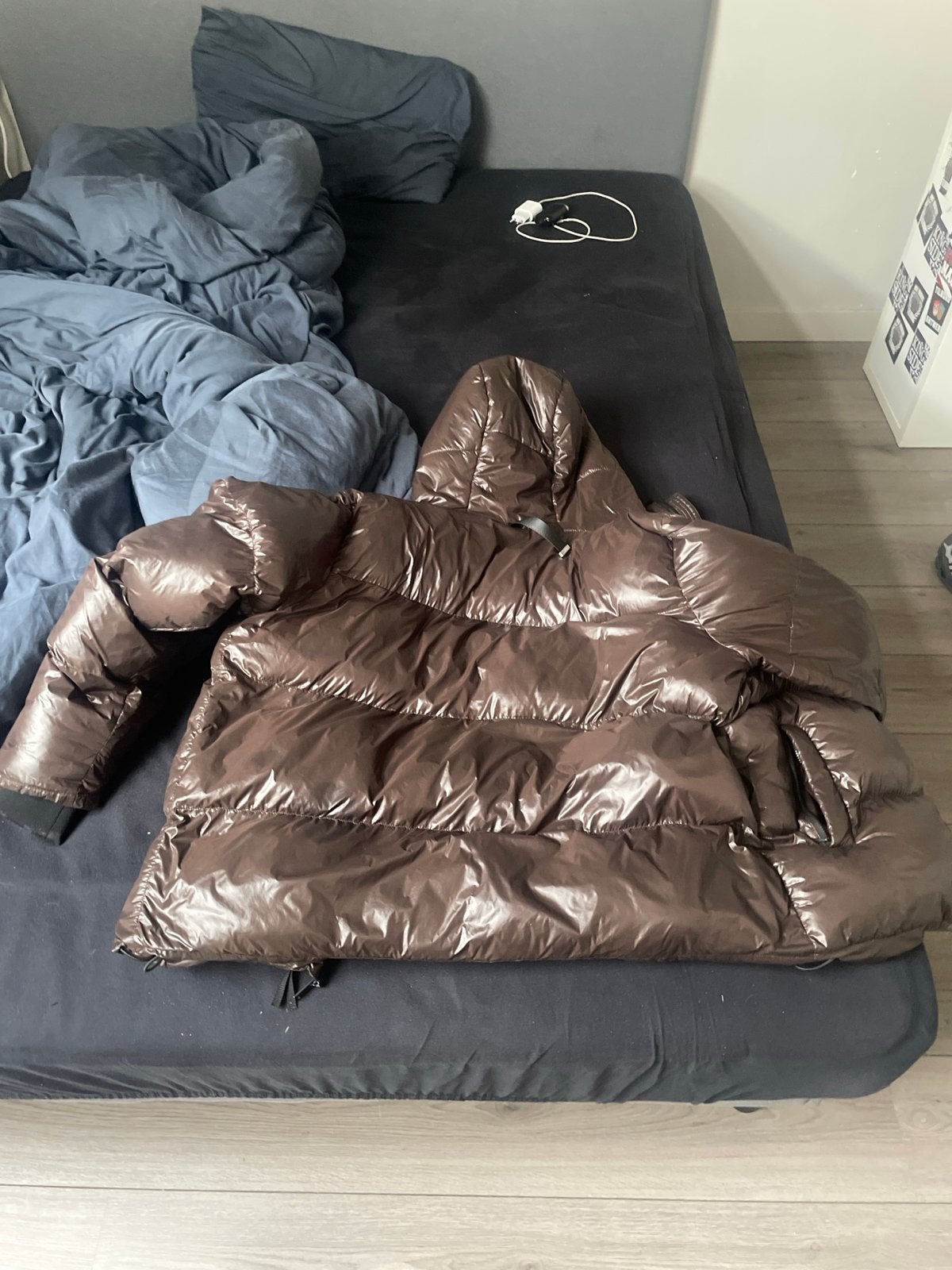 Donkerbruine glanzende puffer jas, Ophalen of Verzenden, Zo goed als nieuw, Overige maten, Bruin