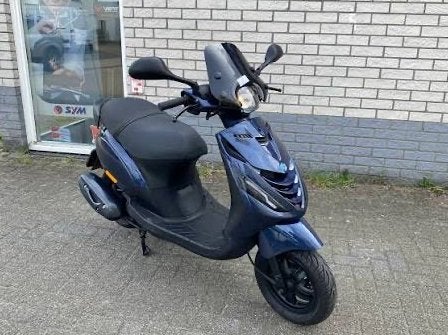 GEZOCHT! Piaggio Zip 2-takt of 4-takt Opknapper!, Fietsen en Brommers, Ophalen of Verzenden, Gebruikt, Tweetakt, Zip