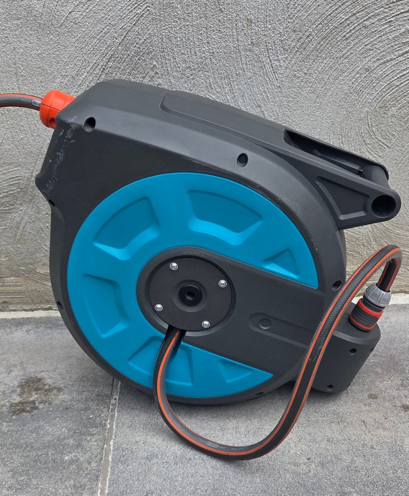 Gardena Wandslangbox 15m - Compact en Handig, Tuin en Terras, Tuinslangen, Ophalen of Verzenden, Gebruikt