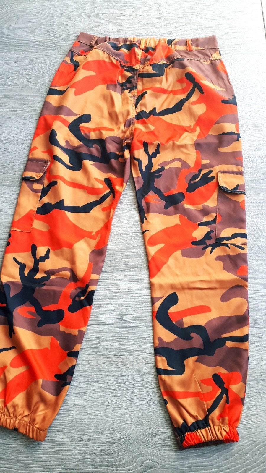 Camouflage broek,  maat S, Maat 38/40 (M), Nieuw, Oranje, Ophalen of Verzenden