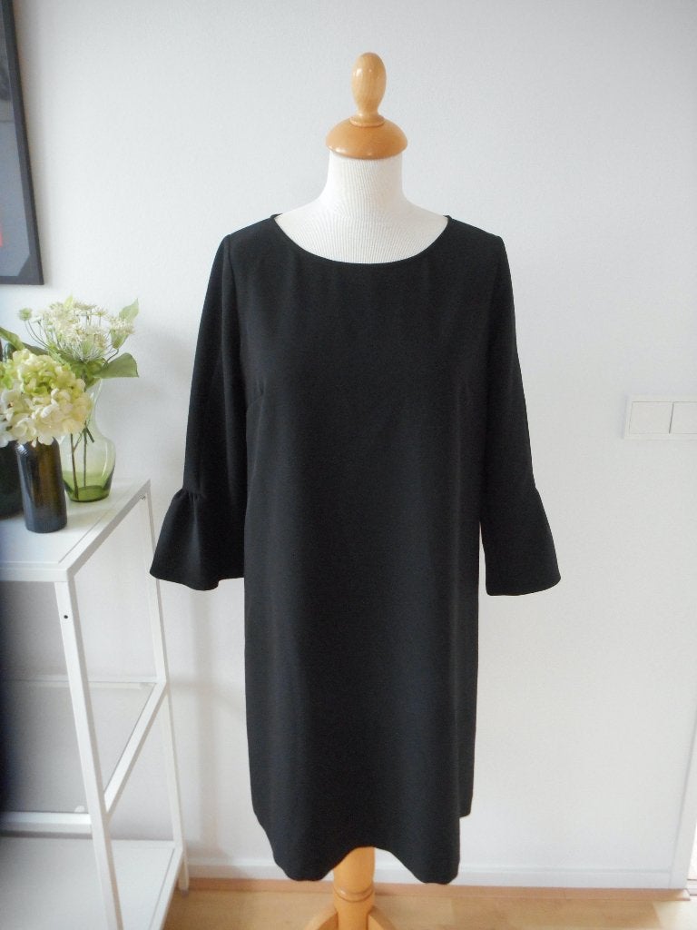 Jurk van LaDress, maat L, Maat 38/40 (M), Zwart, Ophalen of Verzenden, Zo goed als nieuw