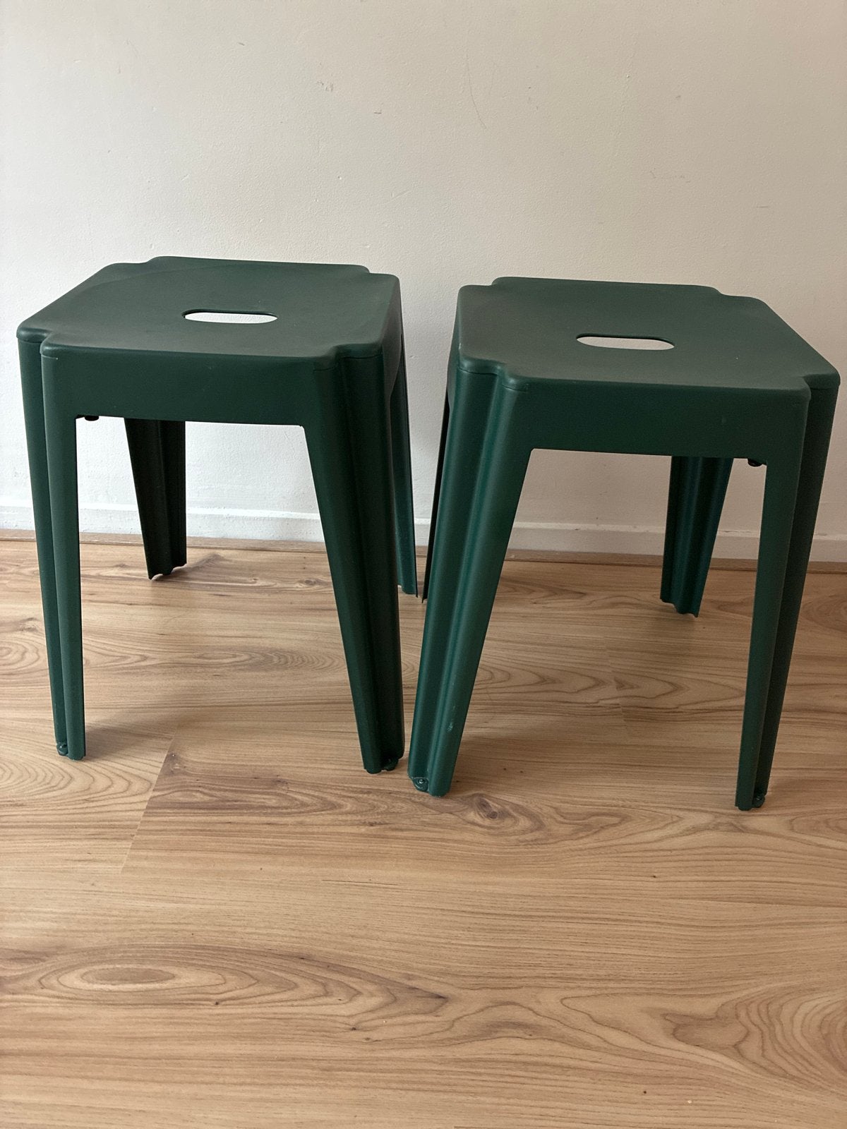 2 Groene Metalen Krukjes - Stevig & Stapelbaar, Ophalen, Gebruikt, Overige materialen
