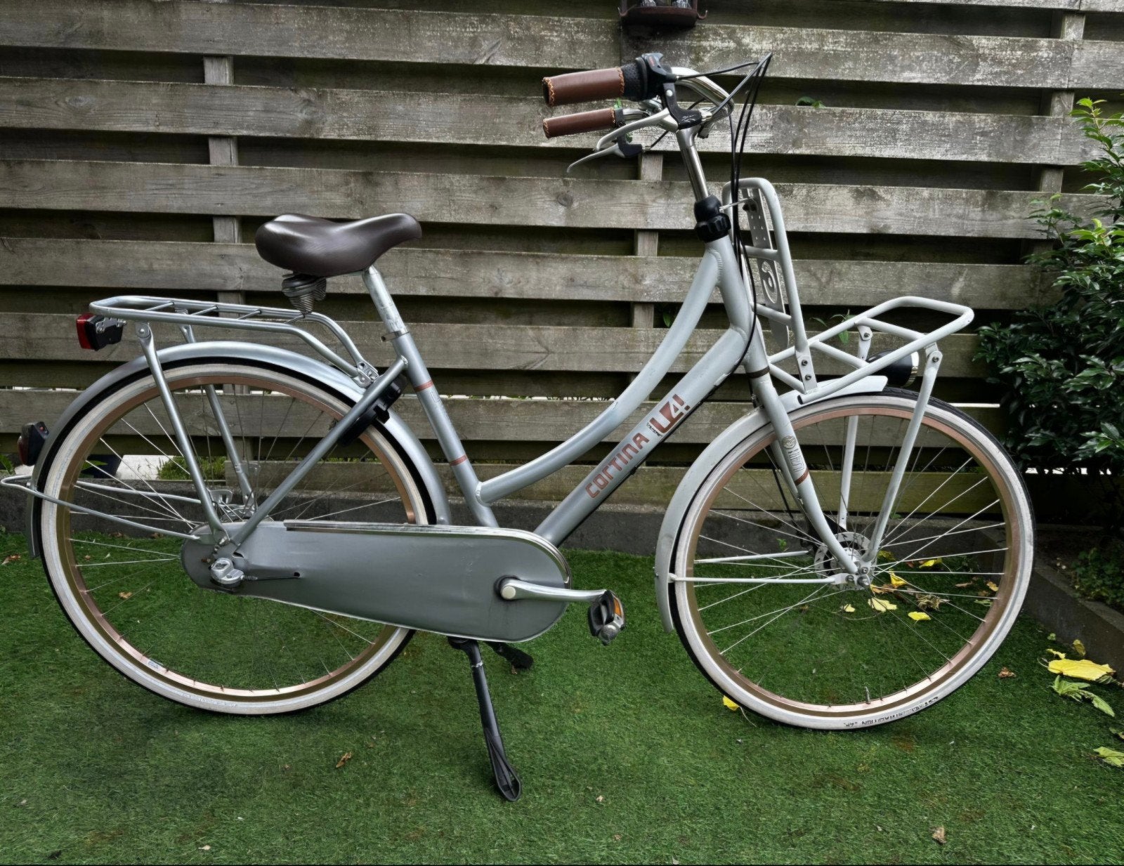 Cortina U4 damesfiets, 50 cm frame/28 inch, Fietsen en Brommers, Fietsen | Dames | Damesfietsen, Gebruikt, Versnellingen, 50 tot 53 cm