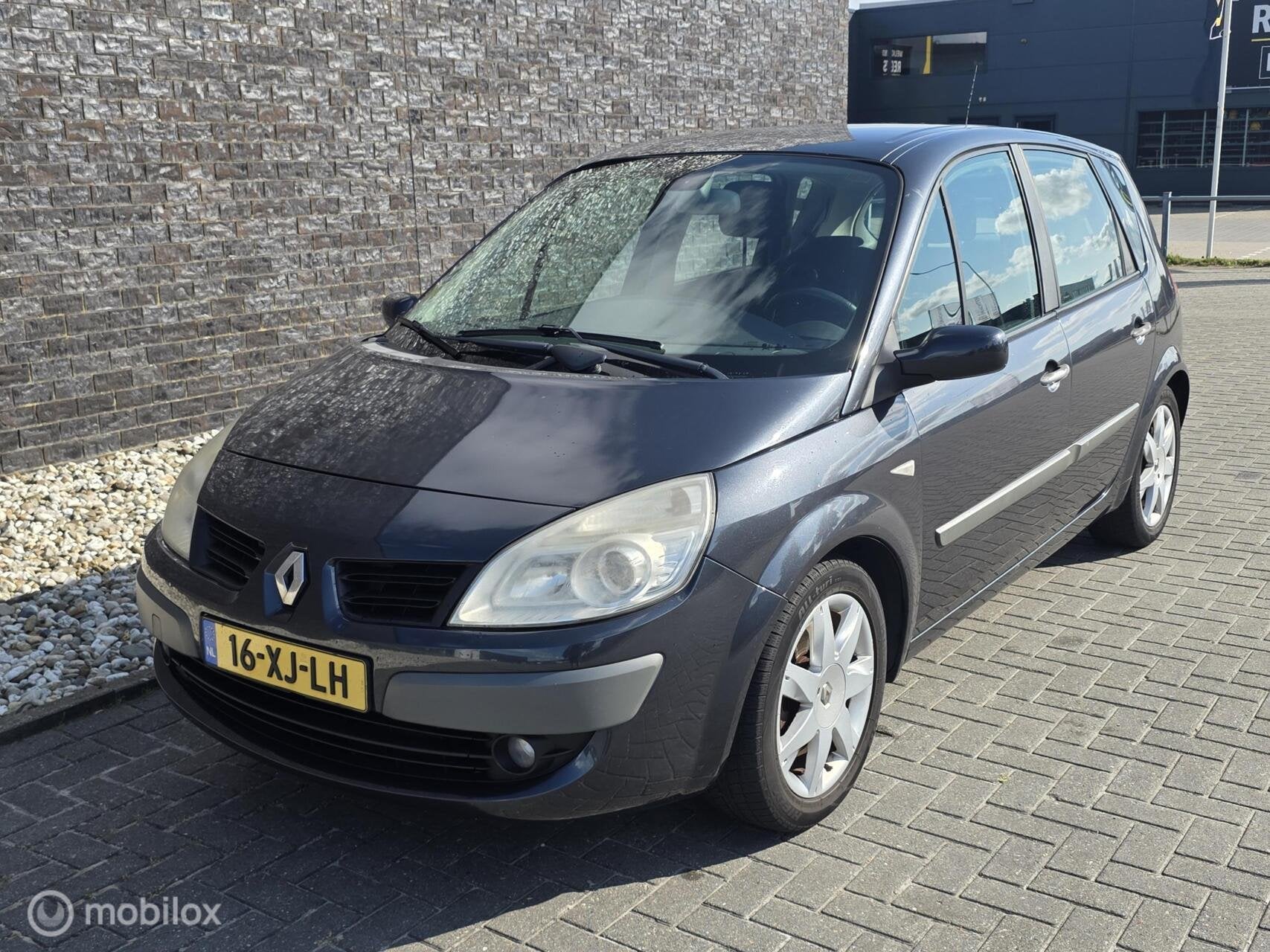 Renault Scenic 2.0-16V Dynamique - Cruise - Airco - Trekhaak, Auto's, Renault, 1998 cc, 4 cilinders, Origineel Nederlands, 650 kg