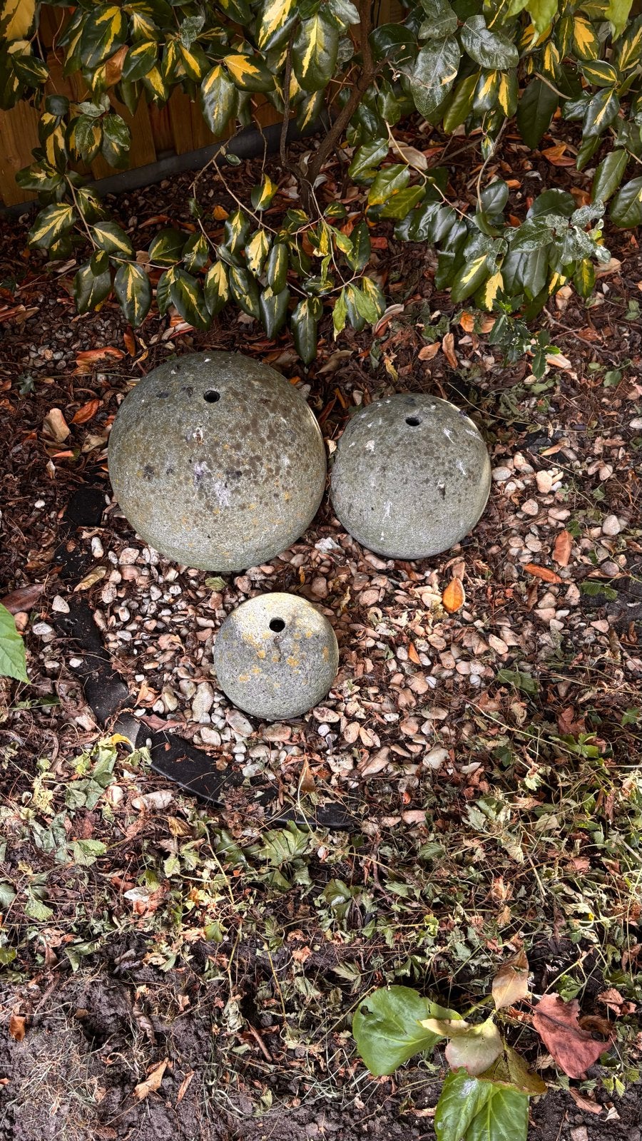 Waterornament met bollen van 30, 20 en 10 cm hoog, Tuin en Terras, Ophalen, Gebruikt, Graniet, Waterornament