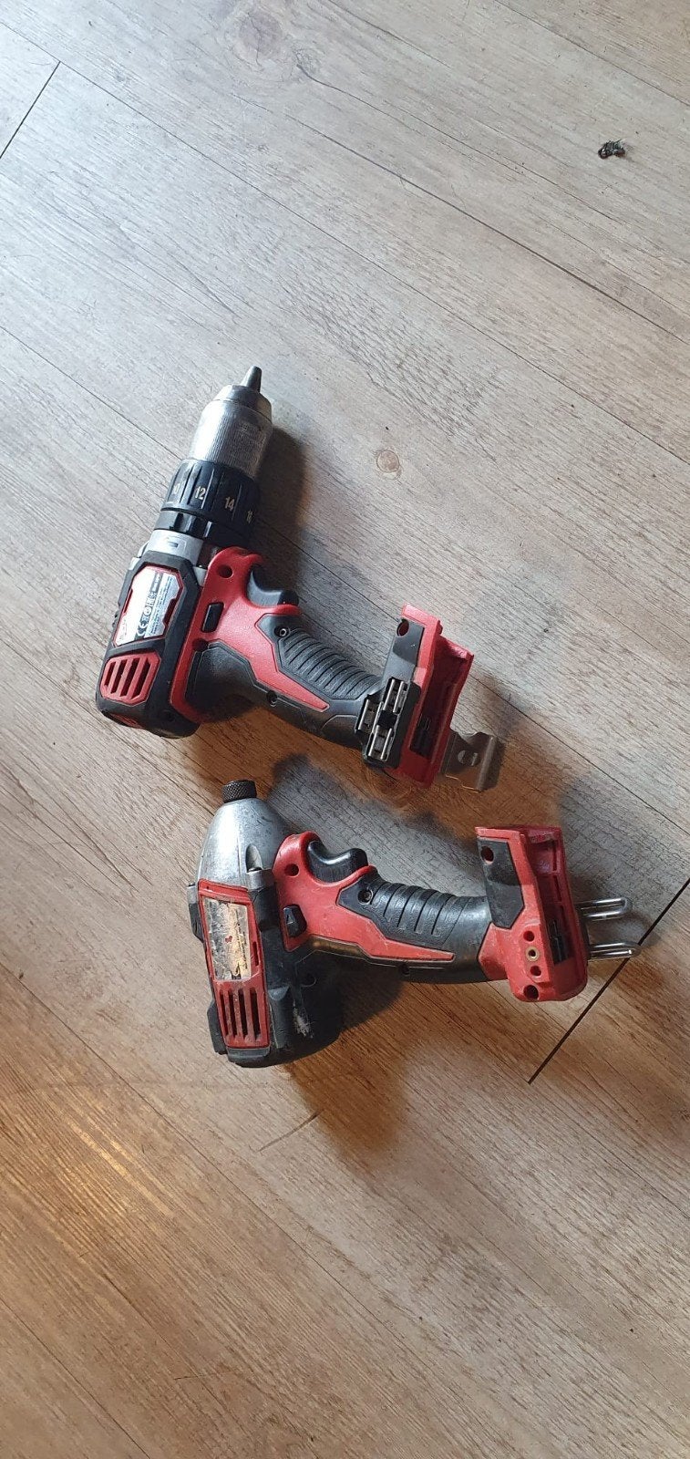 Milwaukee M18 Klop Boormachine en Schroefmachine Set, Ophalen of Verzenden, Gebruikt, Boor- en Schroefmachine, Variabele snelheid