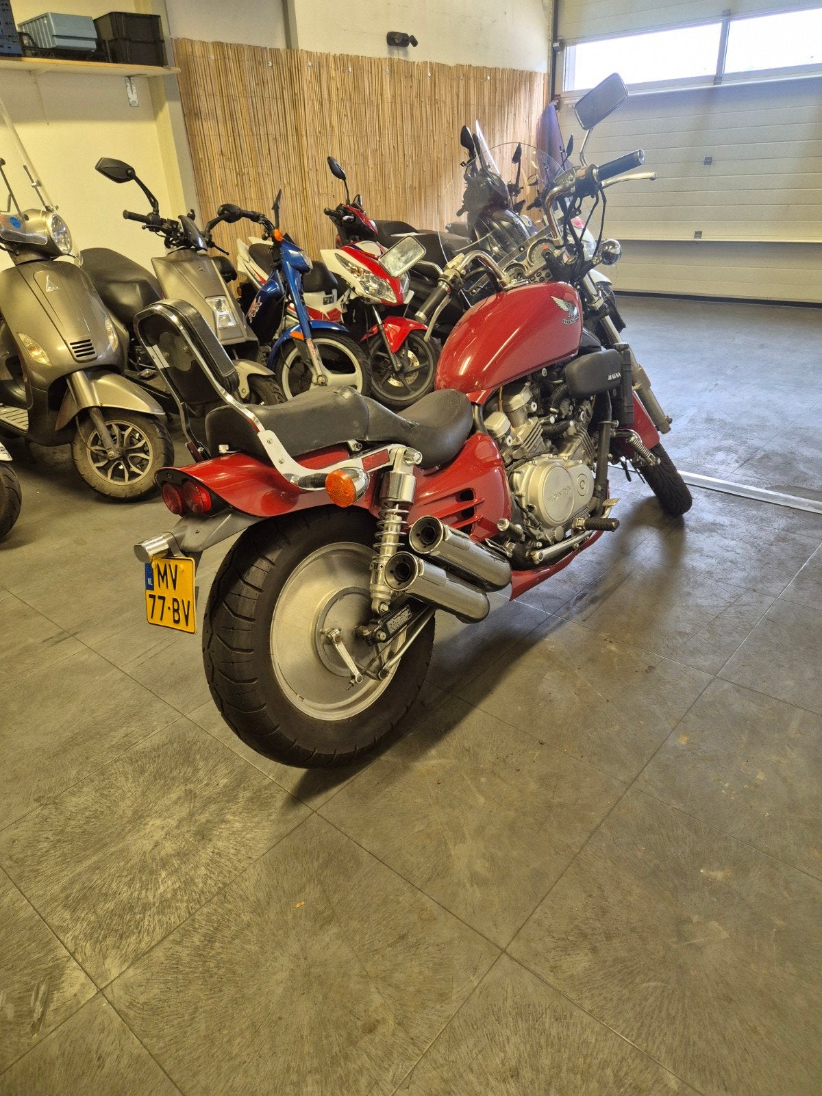 Honda vf700c magna v4 1987 inruilkoopje, 700 cc, Cardan-aandrijving, Honda, Meer dan 35 kW