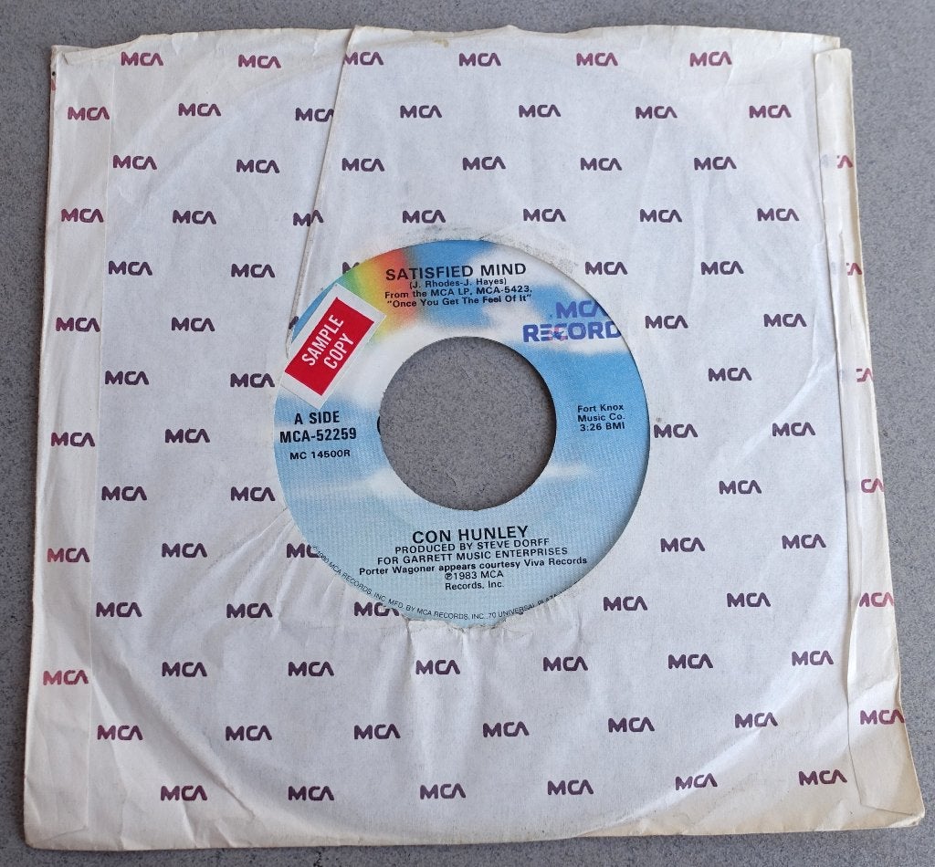 Con Hunley - Satisfied Mind / Let Me Love You Once Before .., 7 inch, Ophalen of Verzenden, Zo goed als nieuw, Beschermende buitenhoes