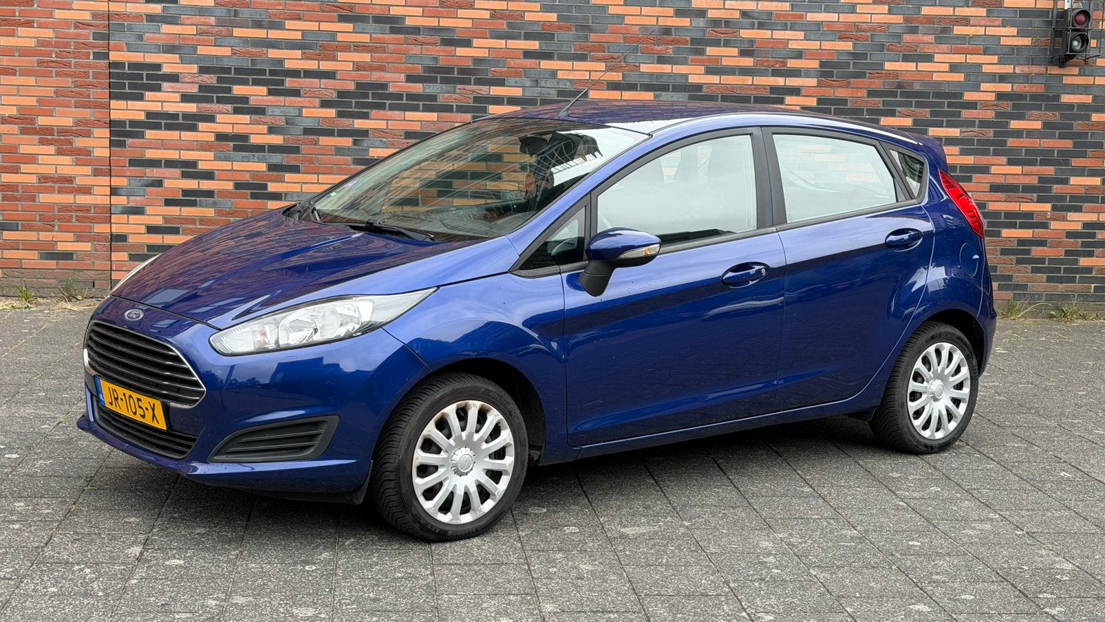 Ford Fiesta 1.0 Style Ultimate Airco, Stuurbekrachtiging, Auto's, Voorwielaandrijving, Euro 5, Stof, 40 €/maand