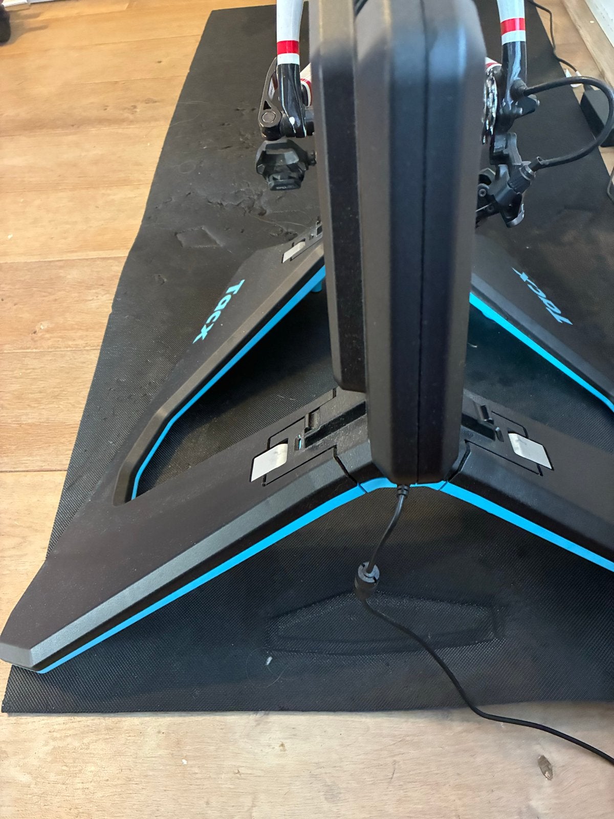 Tacx Neo 2 Smart Trainer  (T2850.61), Ophalen, Zo goed als nieuw