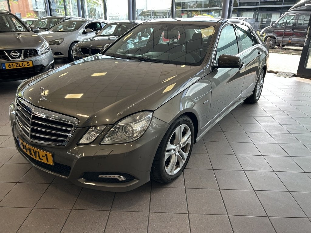 Mercedes-Benz E-Klasse 220 CDI AUTOMAAT NW STAAT BJ 2009 !, Auto's, Automaat, Gebruikt, 4 cilinders, 2000 kg