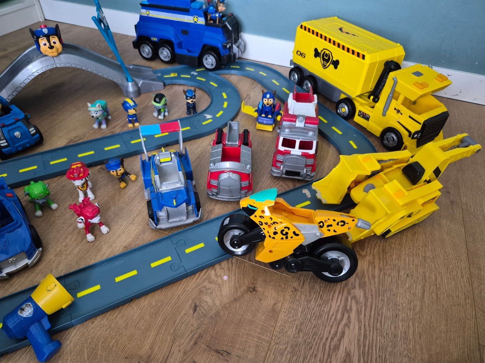 Grote Paw Patrol Verzameling - Voertuigen, Figuren & Baan, Ophalen of Verzenden, Gebruikt, Jongen of Meisje