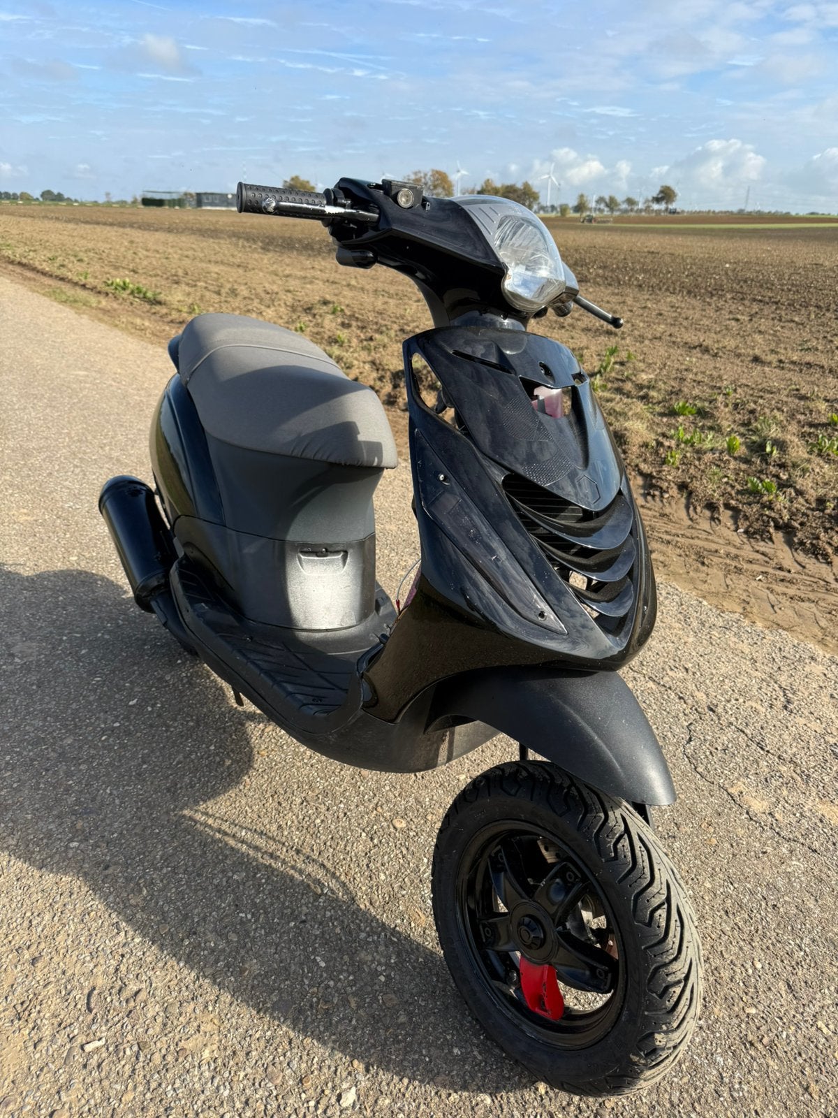 Piaggio Zip 125cc LC A1 klaar, Fietsen en Brommers, Ophalen, Tweetakt, Gebruikt, Maximaal 45 km/u