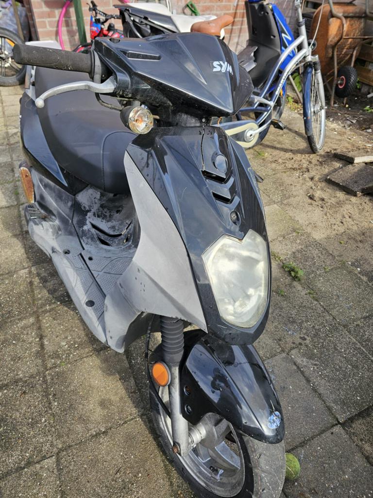 SYM Orbit Scooter - Opknapper, Fietsen en Brommers, Scooters | SYM, Gebruikt, Orbit, Maximaal 25 km/u, Tweetakt, Ophalen of Verzenden