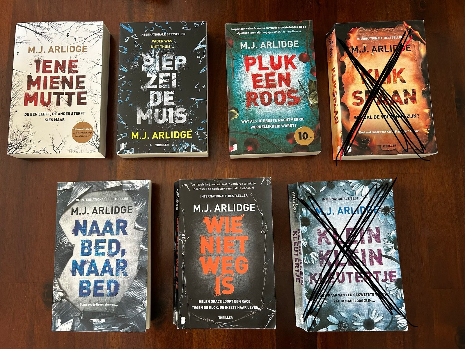 5 boeken M.J. Arlidge (prijs per boek), Boeken, Ophalen of Verzenden, Gelezen