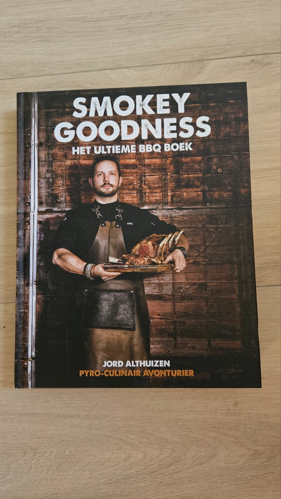Smokey Goodness: Het Ultieme BBQ Boek - J. Althuizen, Boeken, Kookboeken, Jord Althuizen, Gezond koken, Ophalen of Verzenden, Zo goed als nieuw