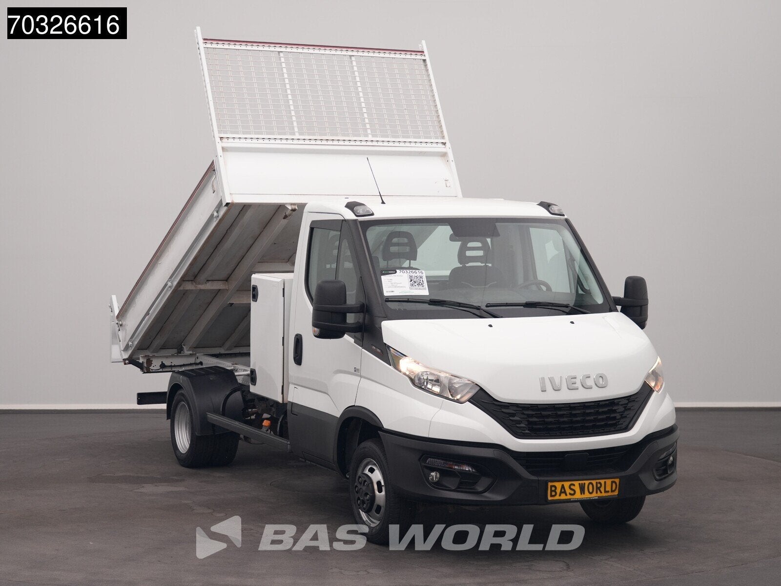 Iveco Daily 35C16 3.0L Kipper met Kist Dubbellucht 3,5t Trek, Auto's, Stof, Gebruikt, Euro 6, 4 cilinders