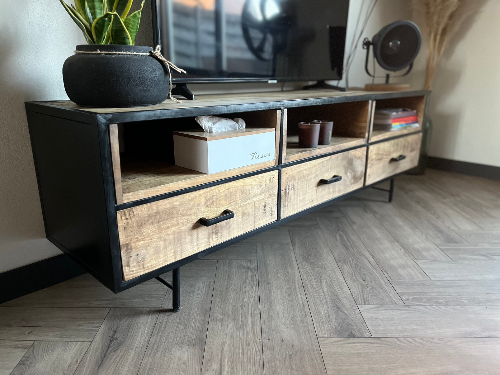 Tv meubel 160x40x52, Huis en Inrichting, Kasten | Televisiemeubels, Ophalen, 150 tot 200 cm, Minder dan 100 cm, 25 tot 50 cm