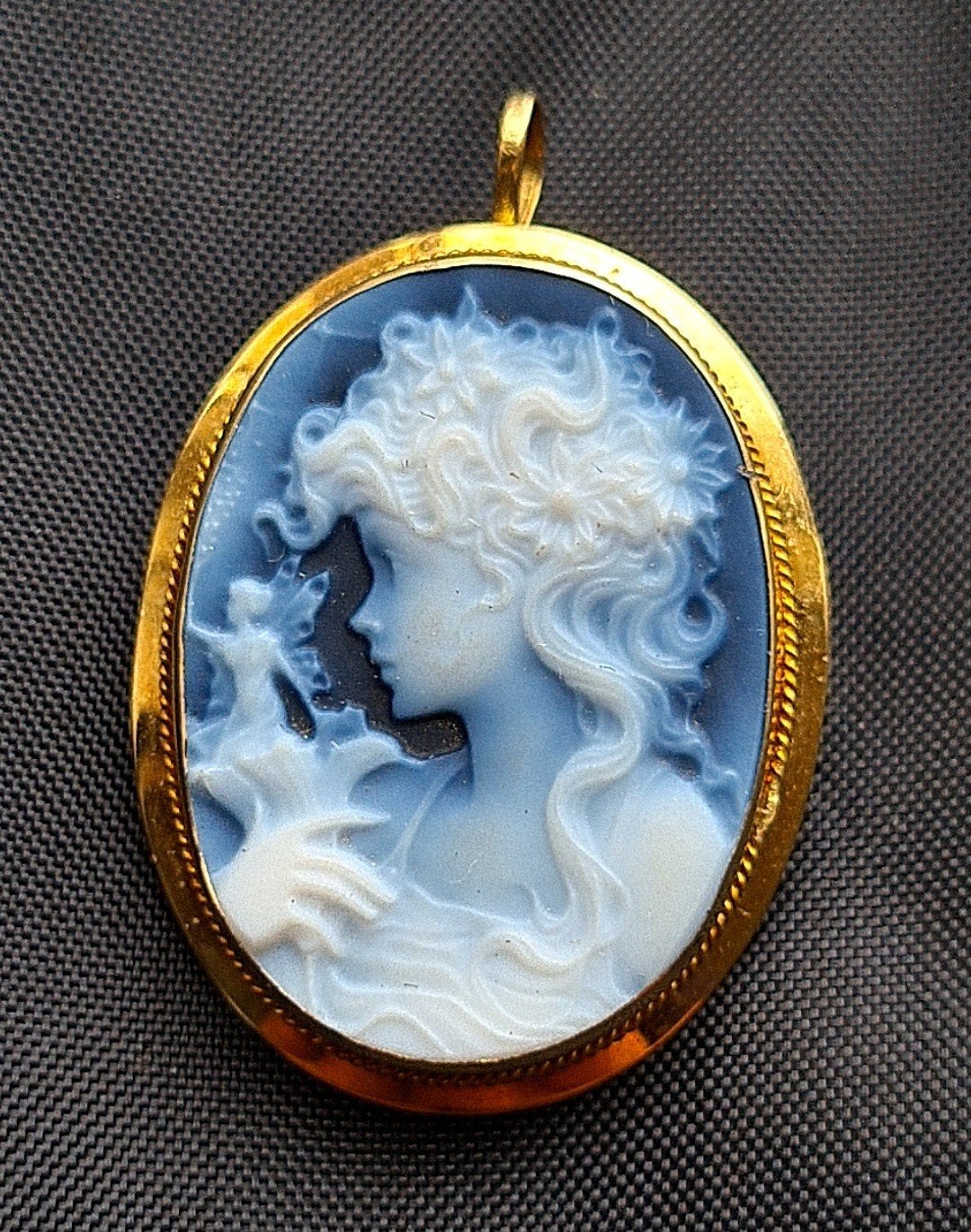 18k 750 gouden camee van blauwe agaat, Ophalen of Verzenden, Zo goed als nieuw, Blauw, Goud