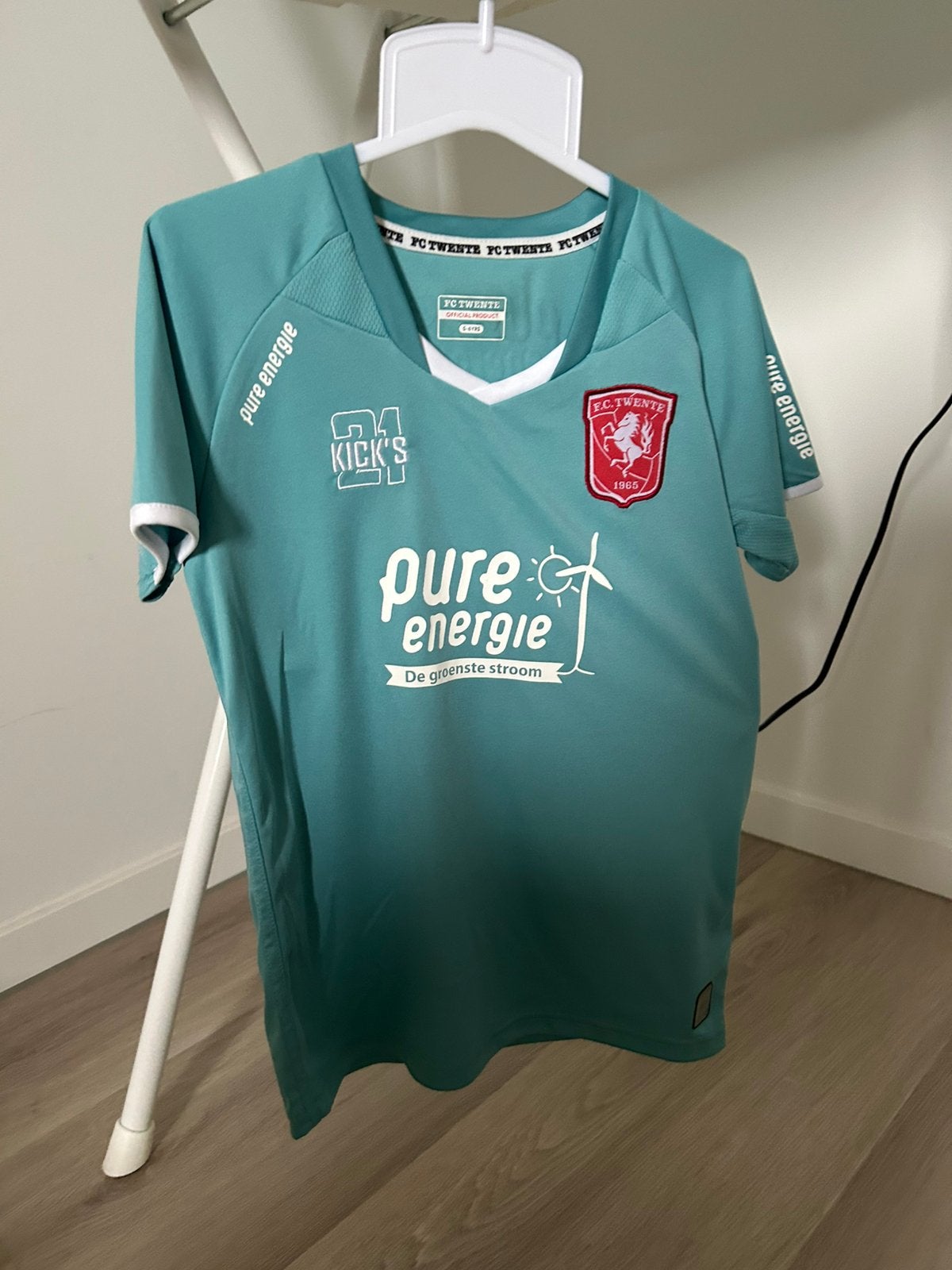 nieuw tenue complet FC Twente 5-6 jaar, Maat XS of kleiner, Ophalen of Verzenden, Zo goed als nieuw, Set
