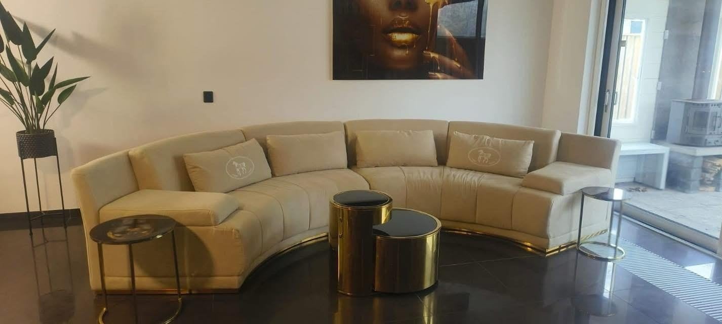 Fendi Ronde Bank 4 Meter - Zo goed als nieuw, 100 tot 125 cm, 300 cm of meer, Ophalen of Verzenden, Zo goed als nieuw