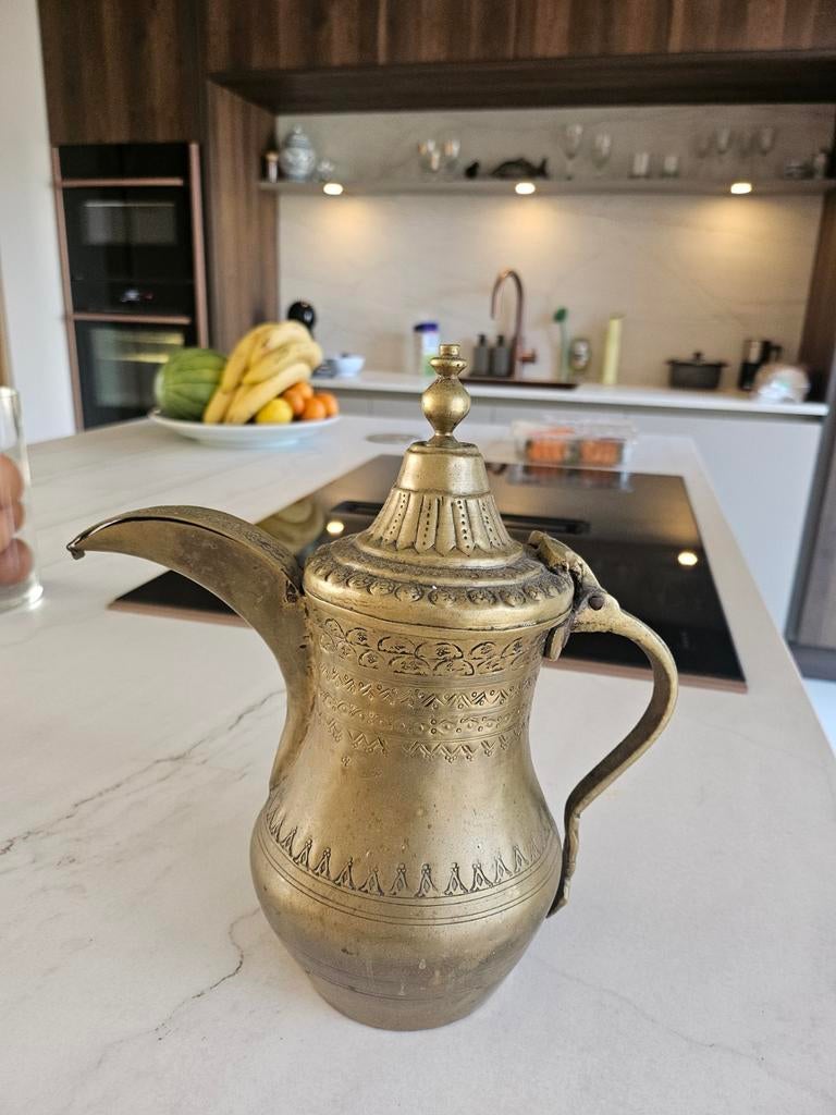 Mooie Arabische koffiepot - Dallah, Antiek en Kunst, Antiek | Woonaccessoires, Ophalen of Verzenden