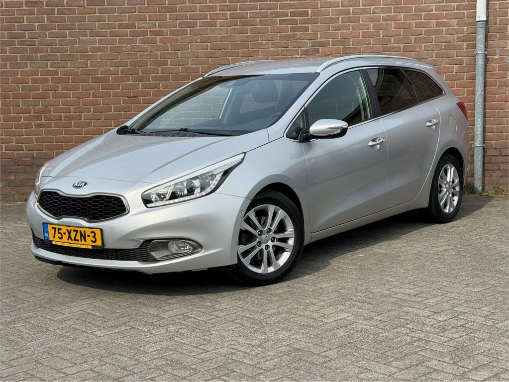Kia Cee'd Sportswagon 1.6 GDI Super Pack|Clima|Camera|Keyles, Voorwielaandrijving, Euro 5, Gebruikt, 4 cilinders
