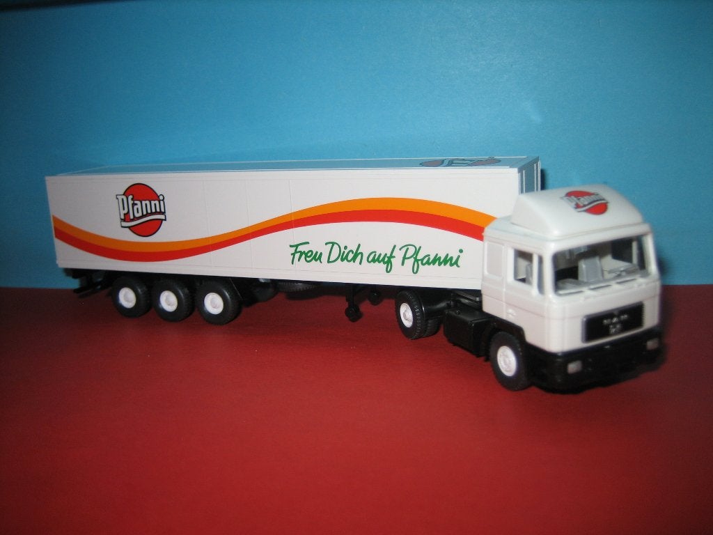 Wiking 1:87  Pfanni  MAN met oplegger, Ophalen of Verzenden, Nieuw, Bus of Vrachtwagen, Wiking