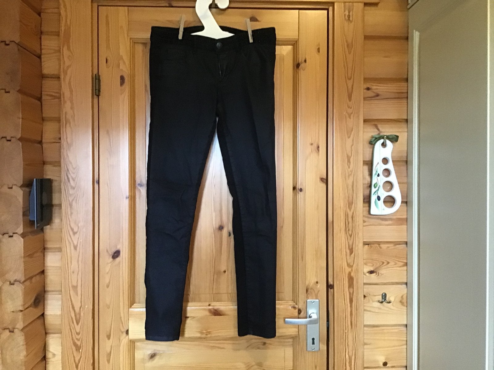 Broek lang zwart Sefra casuals glansstof spikes 40, Maat 38/40 (M), Zwart, Ophalen of Verzenden, Zo goed als nieuw