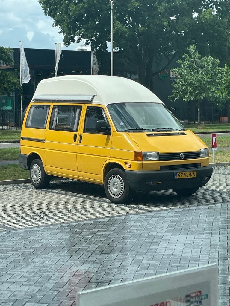 Volkwagen transporter Buscamper op LPG, Auto's, Stof, 116 pk, Geel, Overige kleuren