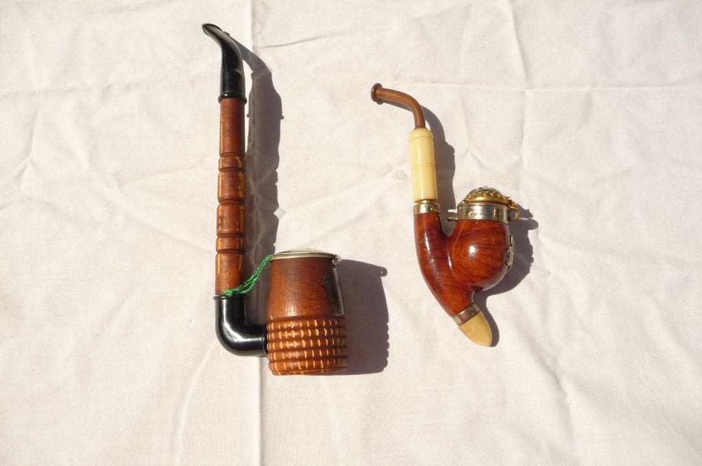 2 OOSTENRIJKSE PIJPJES MET GENTIAAN EN VAN HOUT VINTAGE, Verzenden, Zo goed als nieuw, (Water)pijp
