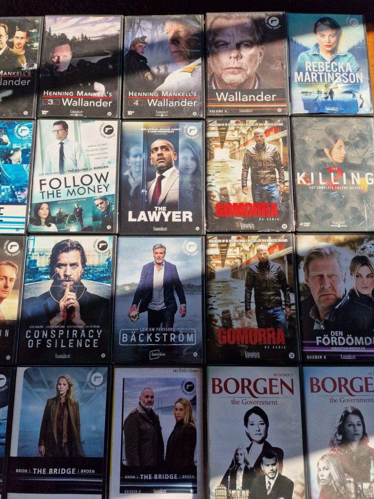 28 DVD Boxen Scandinavische Series - Lumiere Collectie, Cd's en Dvd's, Ophalen of Verzenden, Zo goed als nieuw, Misdaad, Complete serie