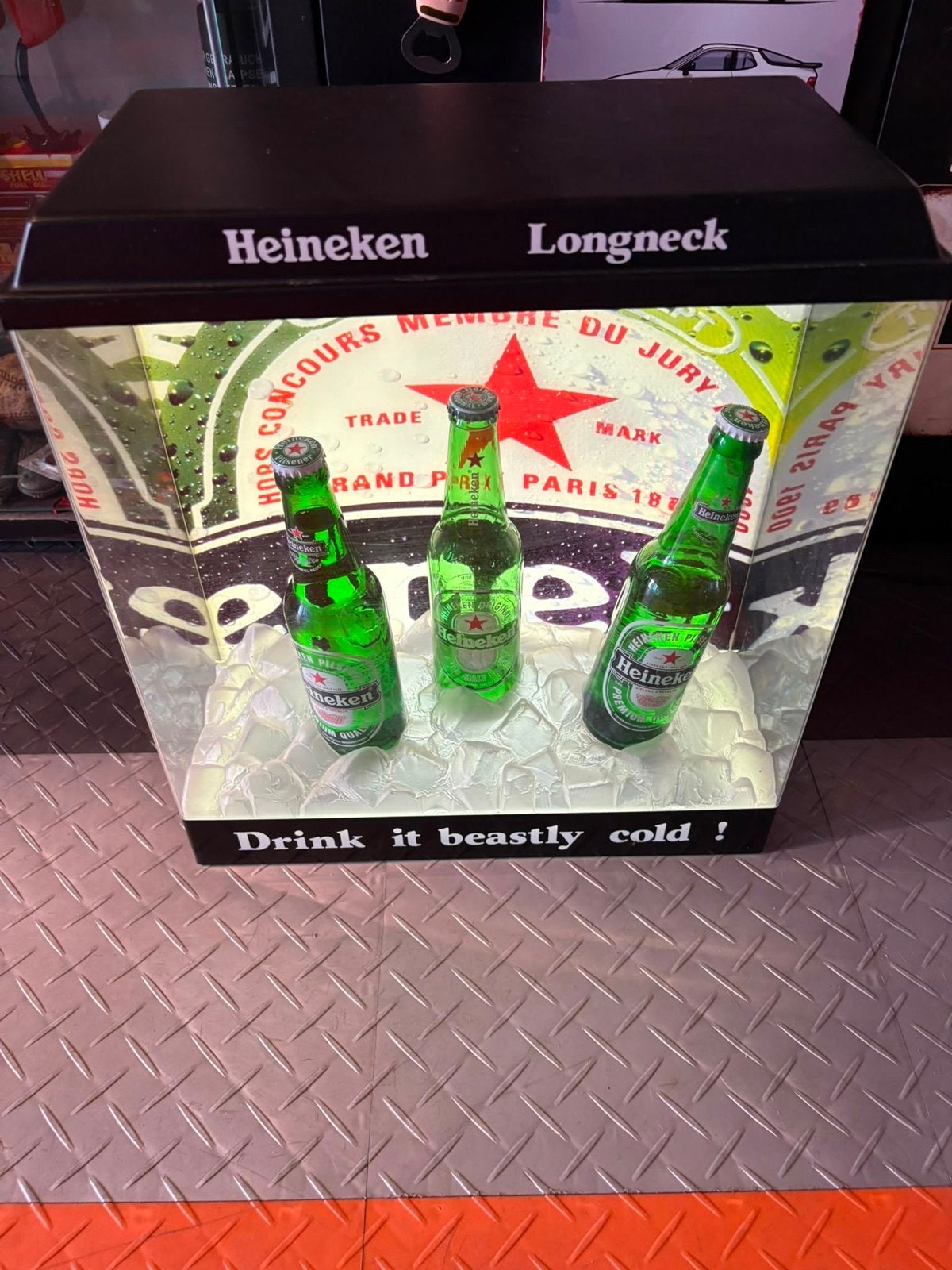 Heineken longneck lichtbak met 3 flesjes reclame lamp, Verzenden, Zo goed als nieuw, Lichtbak of (neon) lamp
