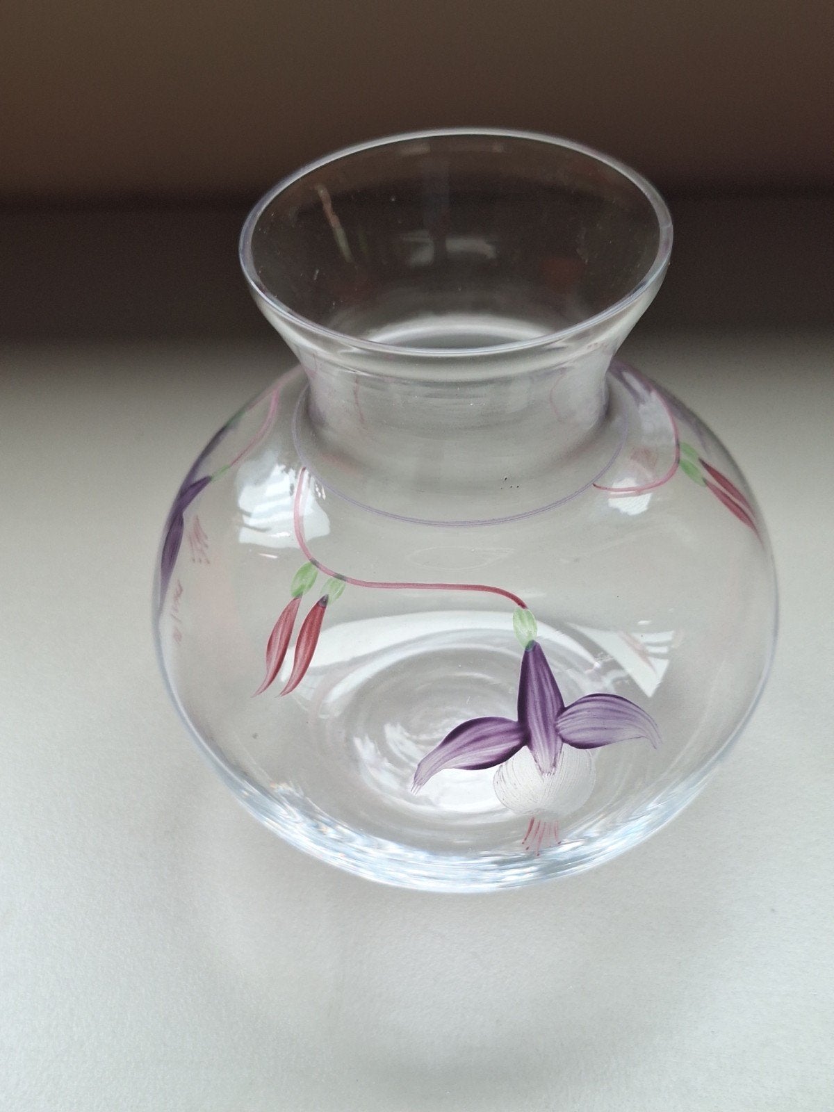 Ulrica Hydman Vallien-Poem serie-gesigneerd-Fuchsia Jaren 80, Ophalen of Verzenden