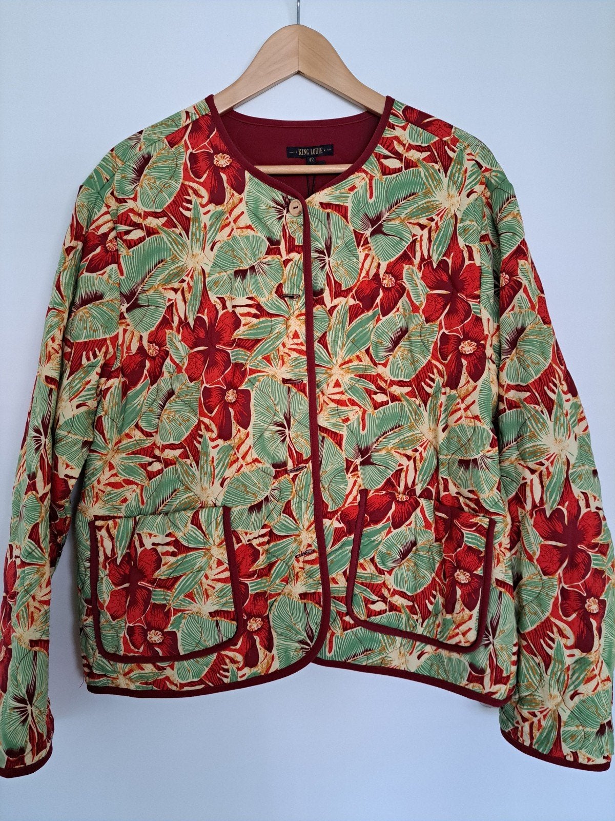 King Louie jasje maat 42 met levendige bloemenprint, Meerkleurig, Maat 42/44 (L), Nieuw, Ophalen of Verzenden