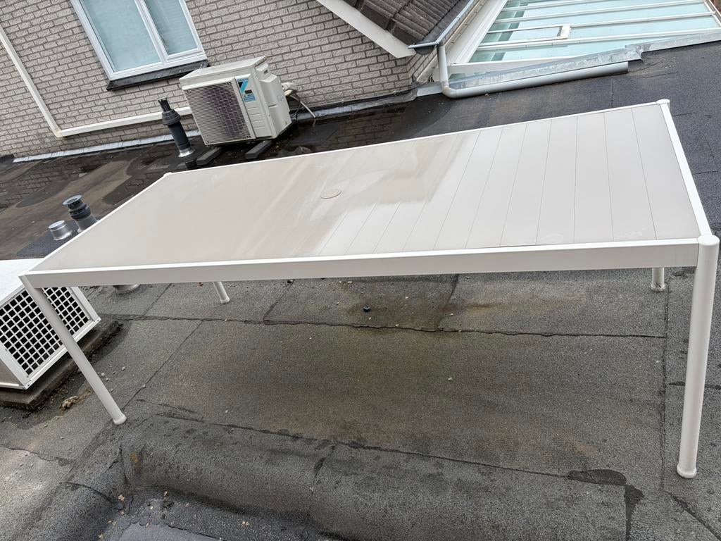 tuin tafel wit/beige, Tuin en Terras, Ophalen, Zo goed als nieuw, Overige materialen, Overige typen