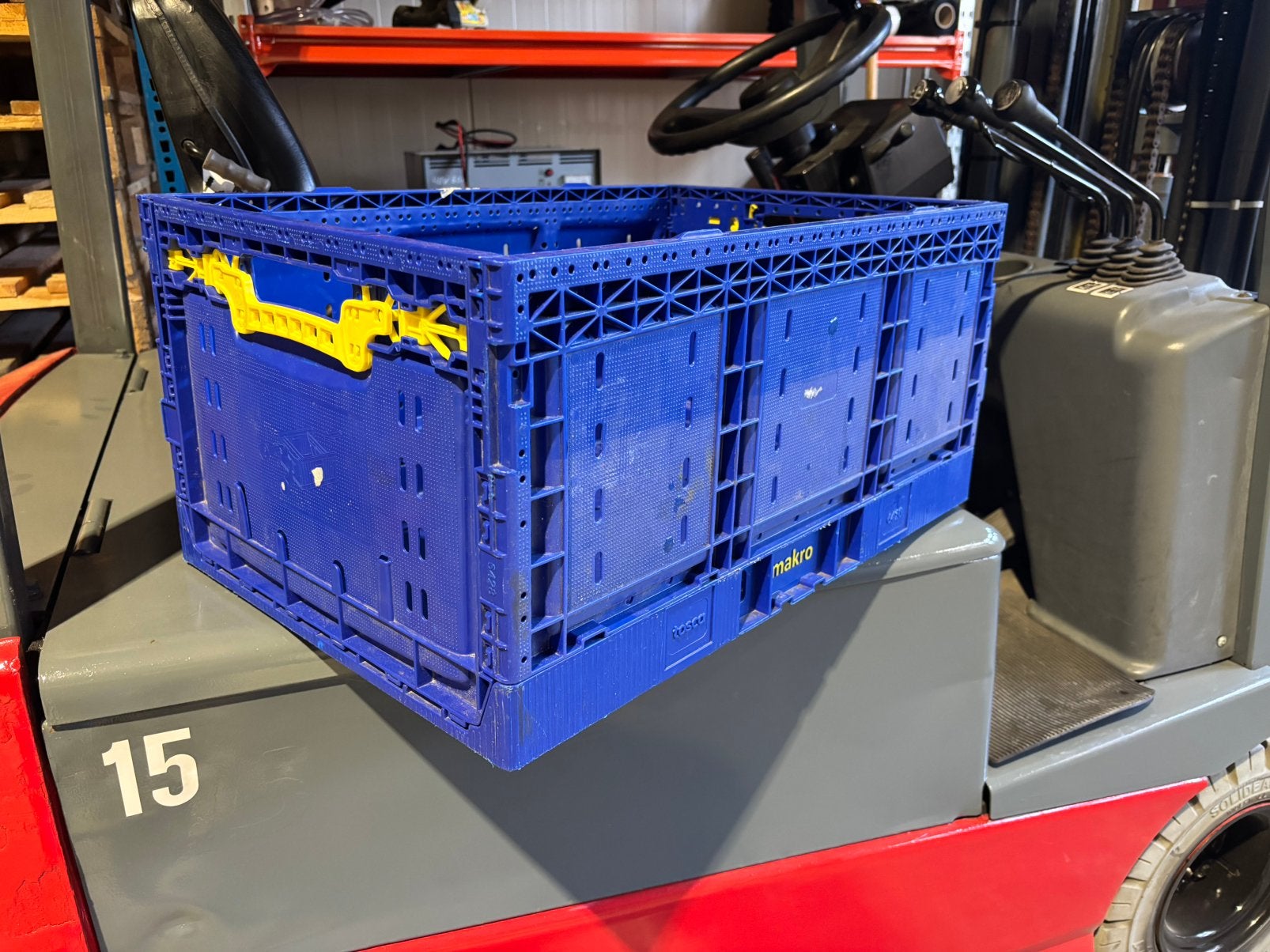 Vouwkratten makro - 60*40*28 cm - 39 stuks - excl. kar, Ophalen, Zo goed als nieuw, Minder dan 60 cm