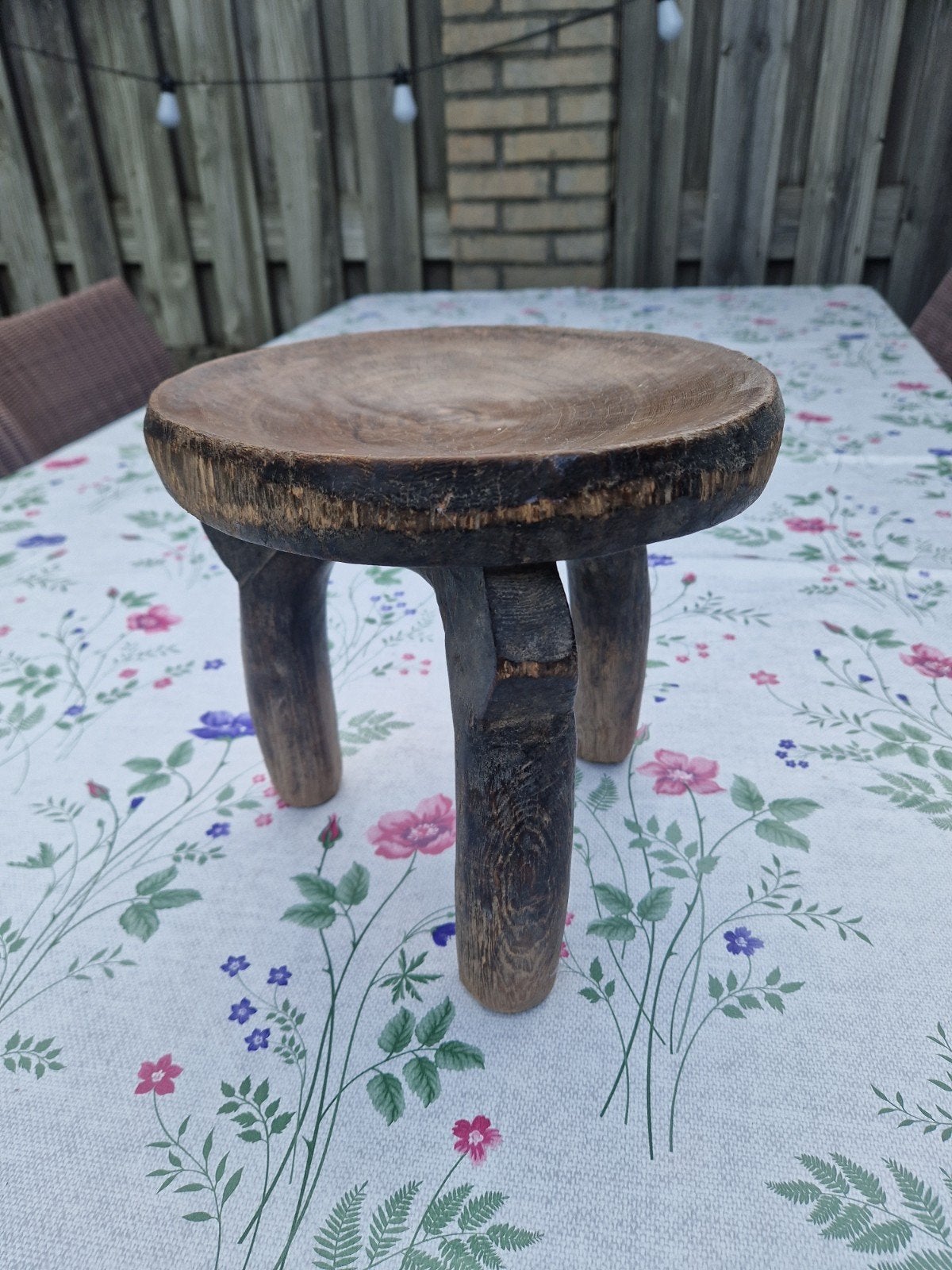 Afrikaans krukje, Ophalen, Hout