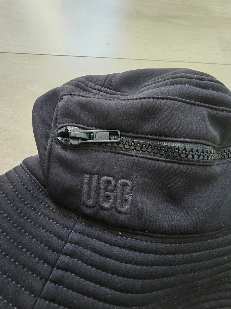 UGG hoedje, Ophalen of Verzenden, Nieuw, One size fits all